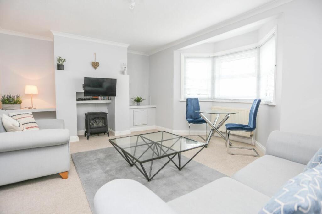 Southsea Historic Gem - Elegant Apartments Portsmouth Extérieur photo